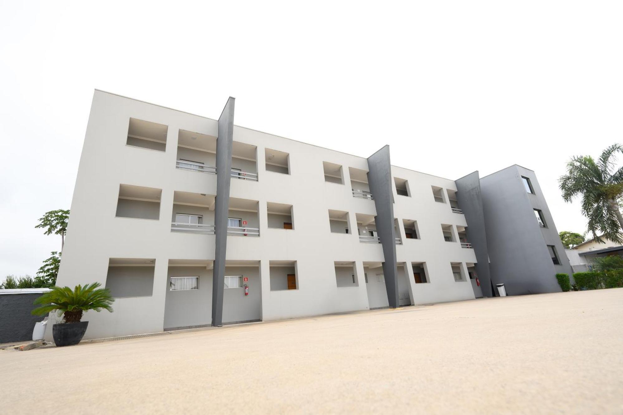 Hotel Colonial Flat 3*